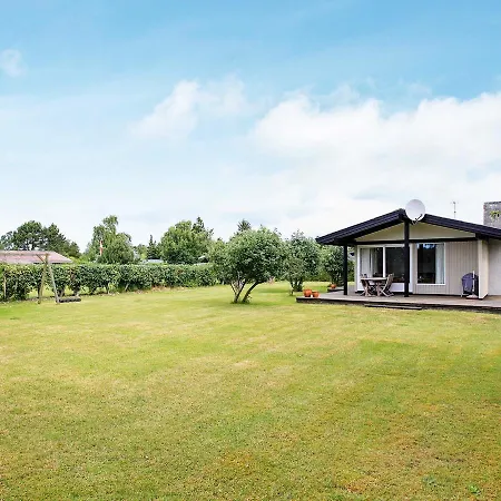 One-bedroom Holiday In Flatraker